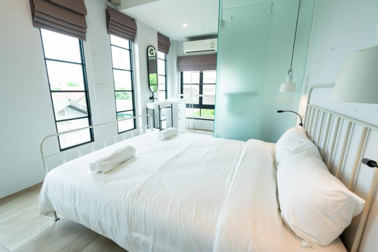 Bedspread Hostel (Adults Only) Банкок Екстериор снимка
