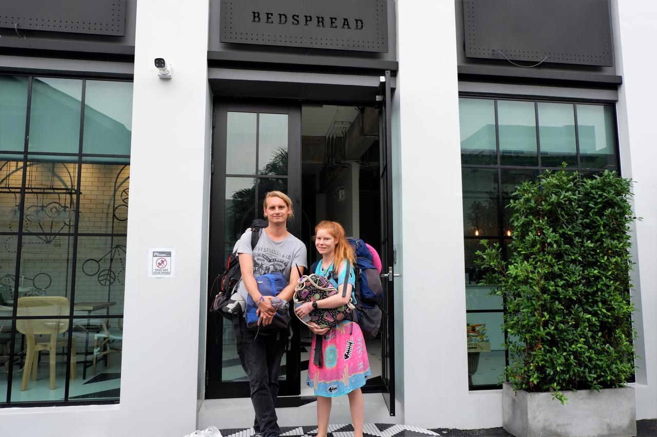 Bedspread Hostel (Adults Only) Банкок Екстериор снимка